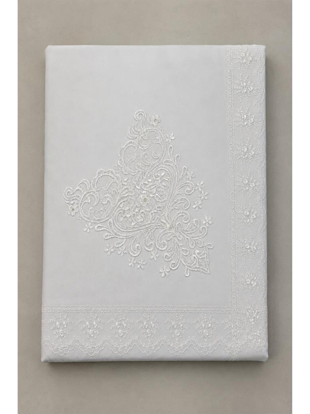 Ekru Müjde Saten Lüks Nişan Bohçası 90x90 Cm Krem
