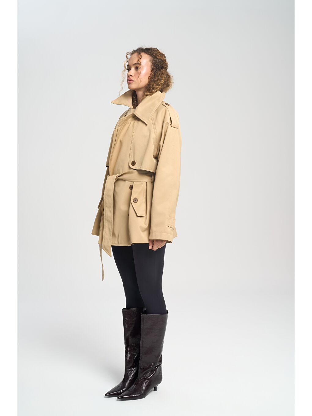 Kahverengi Tyra Camel Kemerli Kısa Trençkot-2