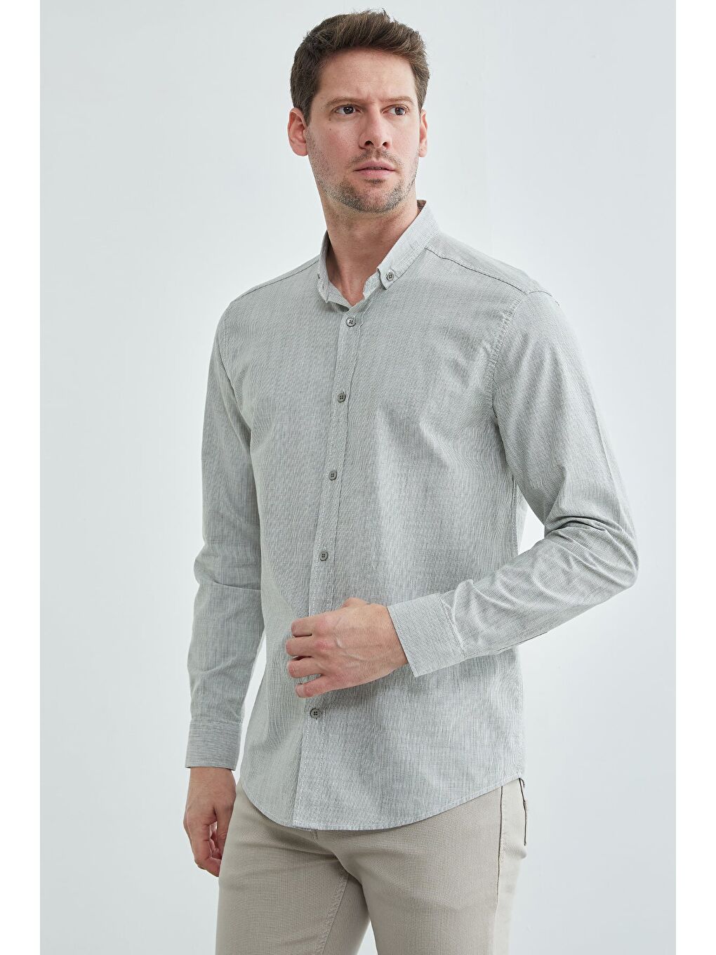 Haki Düz Düğmeli Yaka Erkek Gömlek