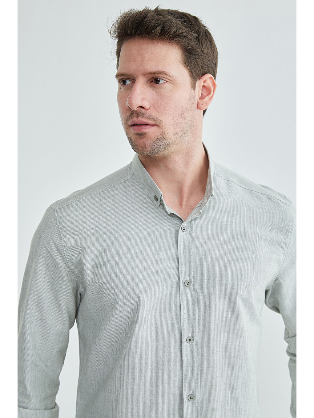 Haki Düz Düğmeli Yaka Erkek Gömlek-4