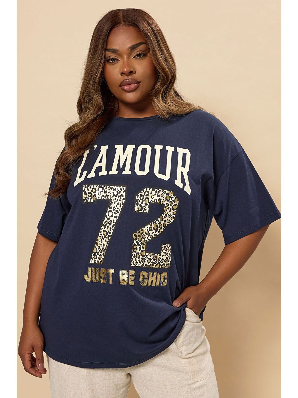 Lacivert Büyük Beden Kısa Kollu Bisiklet Yaka Metalik Baskılı T-shirt 304180-1