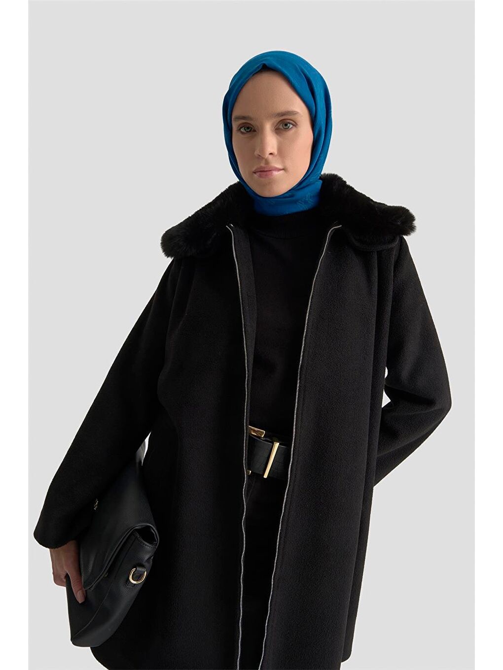 Kürk Yakalı Kaban 25Kd1707 Siyah-4