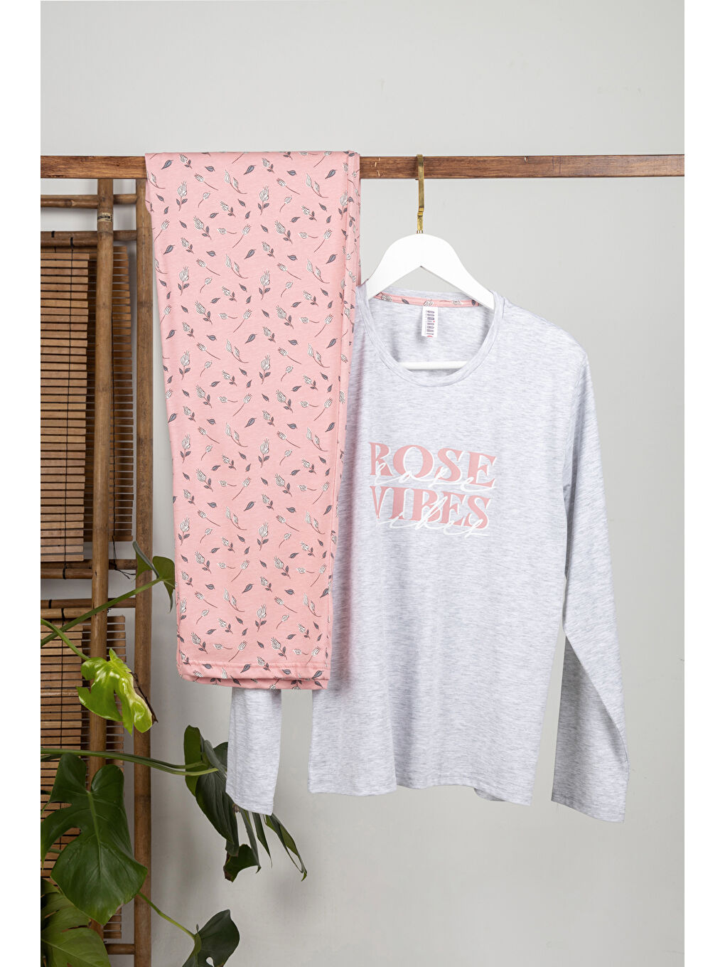 Karışık Kadın Pamuklu Uzunkol Pijama Takım