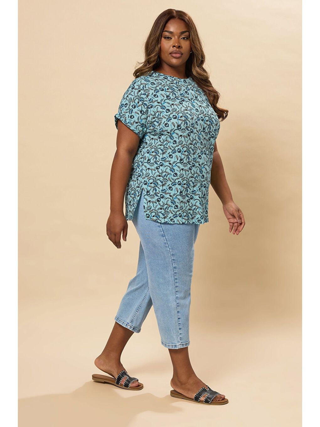 Mavi Büyük Beden Kısa Kollu Bisiklet Yaka Çini Desenli T-shirt 304190-1