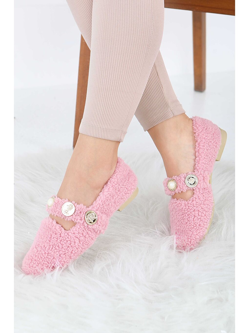 Kadın Pembe İnci Ve Tuğra Detaylı Pelüş Babet - 27911-PEMBE-1