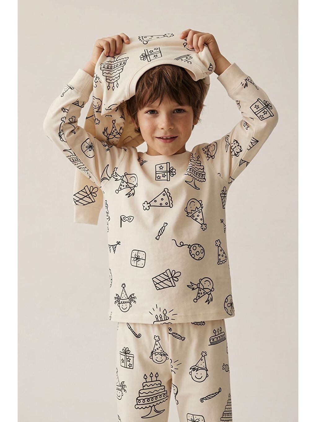 Lila Boyanabilir Doğum Günü Temalı Çocuk Pijama Takımı – Yıkanabilir 12-Li Kalem Hediyeli-1