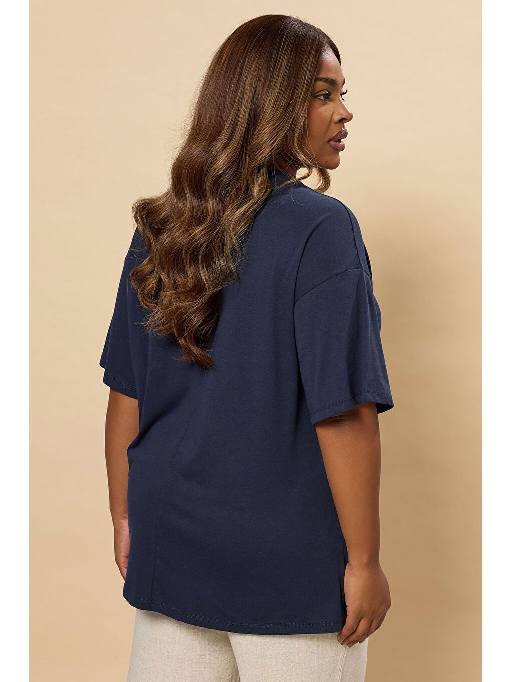 Lacivert Büyük Beden Kısa Kollu Bisiklet Yaka Metalik Baskılı T-shirt 304180-3