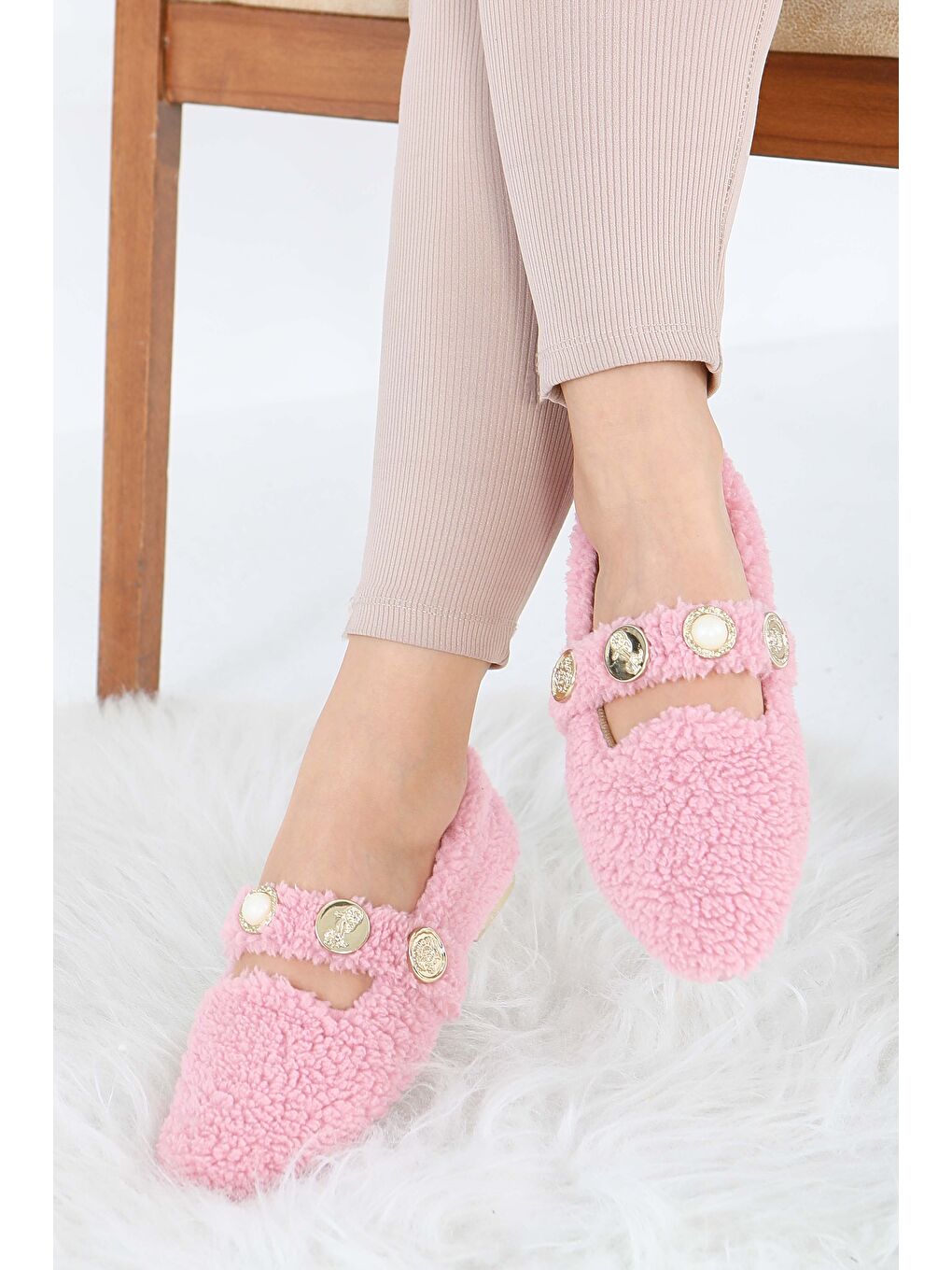 Kadın Pembe İnci Ve Tuğra Detaylı Pelüş Babet - 27911-PEMBE-3