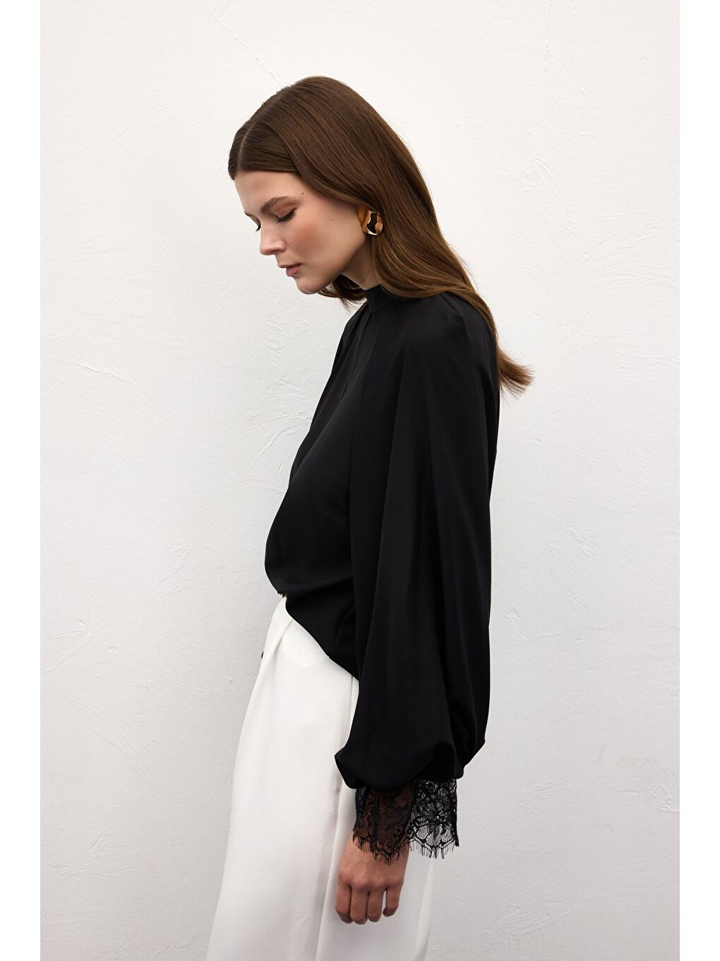 Dantel Detaylı Uzun Kollu Bluz - Siyah-2