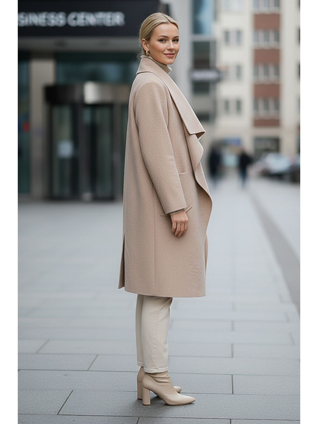 İtalyan Bej Şal Yaka Uzun Kol Cepli İnce Kırçıllı Casual Kaşe Oversize Dokuma Ceket 105 65-1