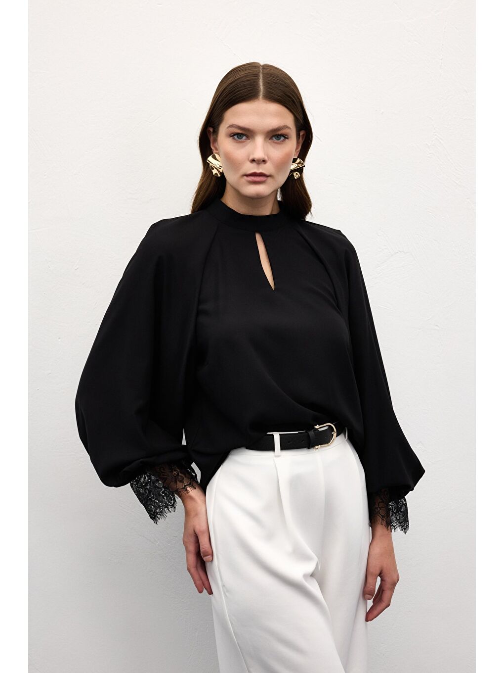 Dantel Detaylı Uzun Kollu Bluz - Siyah-3