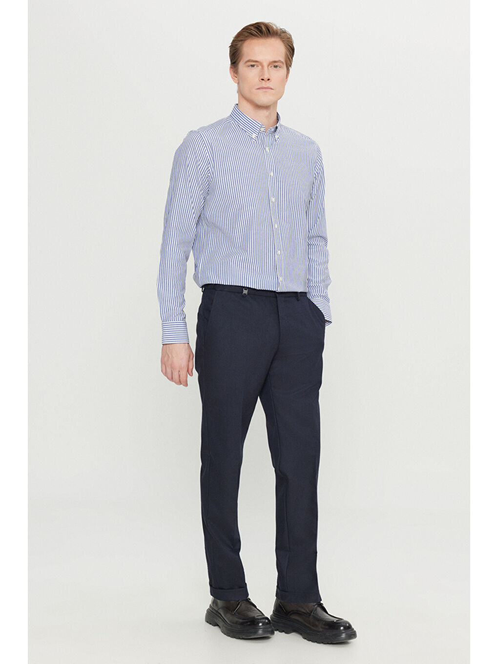 Erkek Lacivert Slim Fit Dar Kesim Gizli Lasiktli Yan Cepli Esnek Klasik Pantolon-1