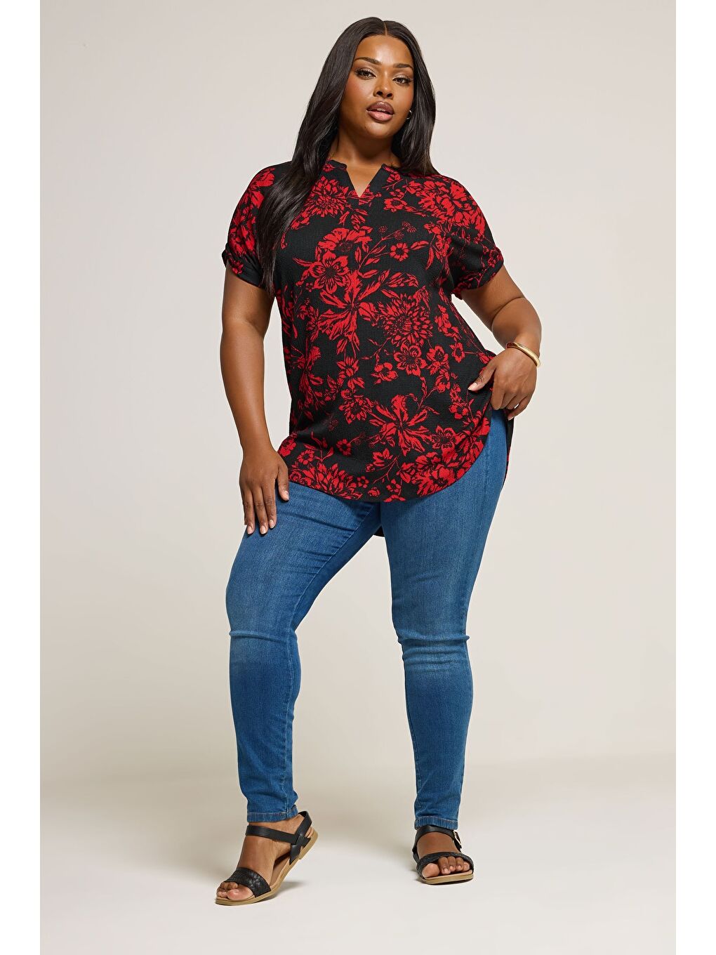 Kırmızı Büyük Beden Kısa Kollu V Yaka Baskılı T-shirt 304204-1