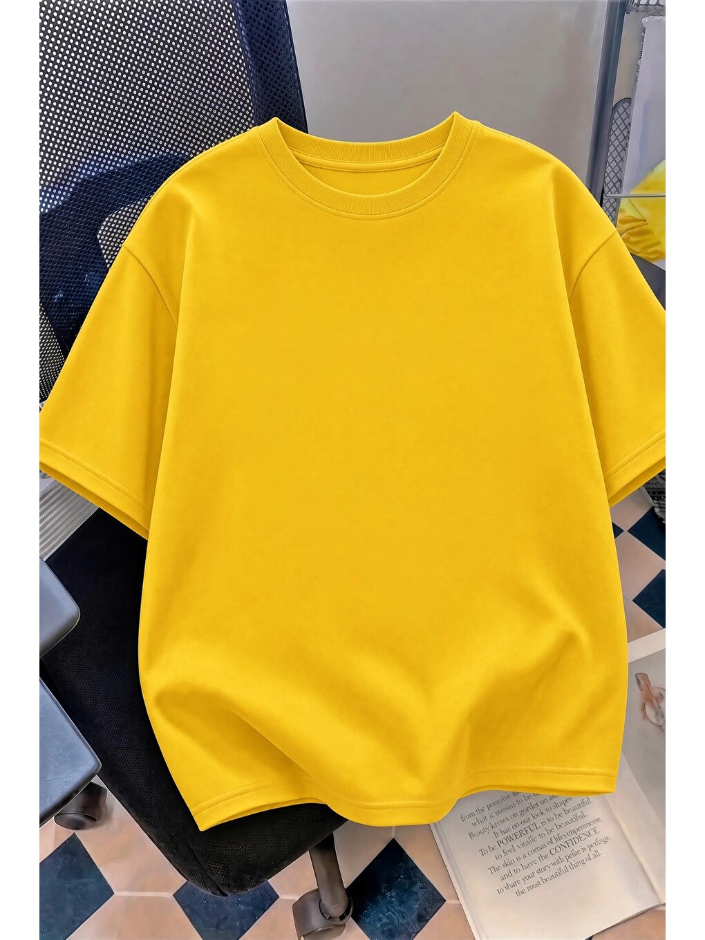 Sarı Kedi Kalp Desenli Oversize/rahat Kesim Kısa Kollu T-shirt-1