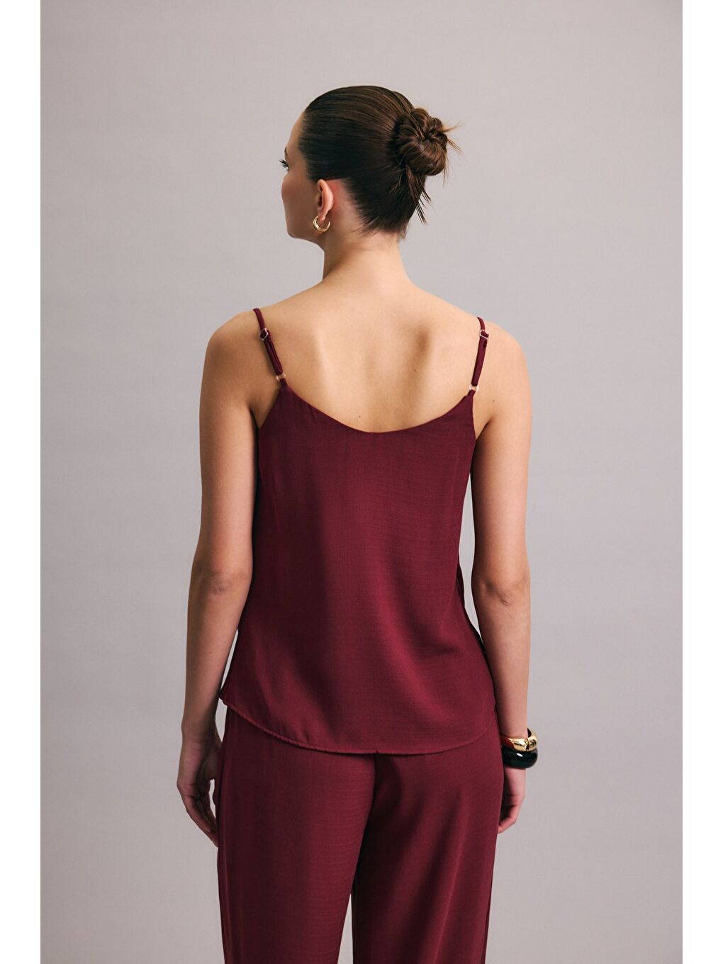 Degaje Yaka Dökümlü Bluz - Mürdüm-5