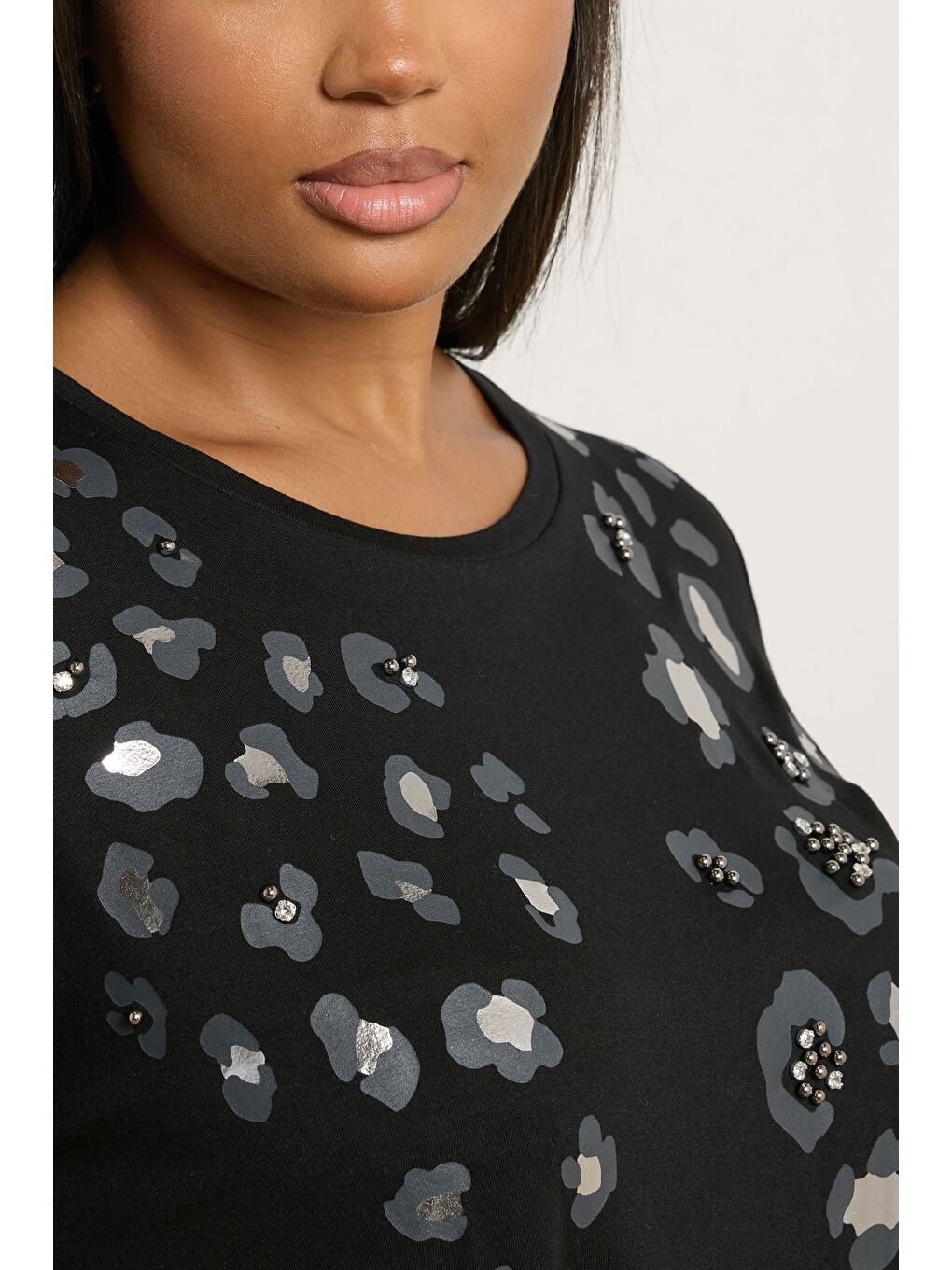 Siyah Büyük Beden Kısa Kollu Bisiklet Yaka Baskılı T-shirt 322959-3