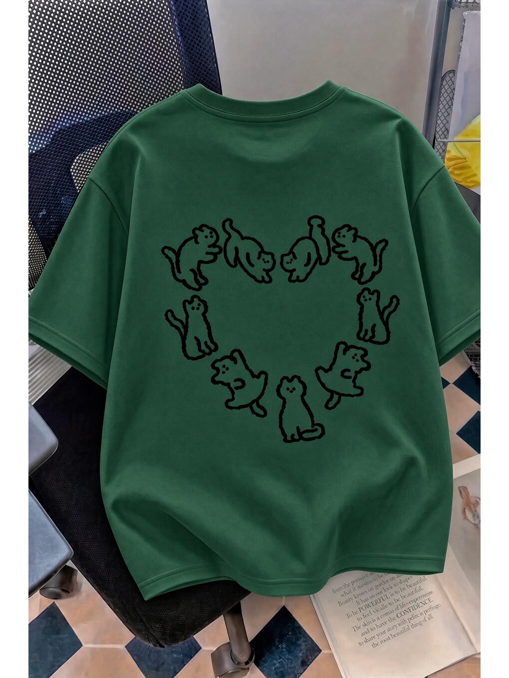 Yeşil Kedi Kalp Desenli Oversize/rahat Kesim Kısa Kollu T-shirt