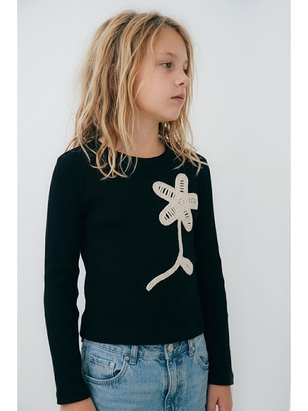 Kız Çocuk Uzun Kollu Tişört Örgü Çiçek Aplikeli Siyah (6-12 Yaş)-1