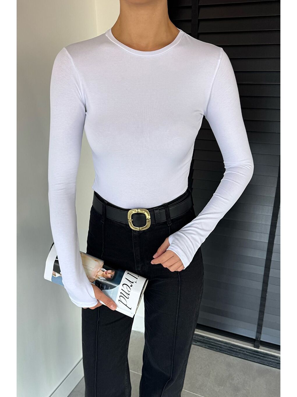 Beyaz Kadın Bisiklet Yaka Parmak Geçmeli Body Bluz-1