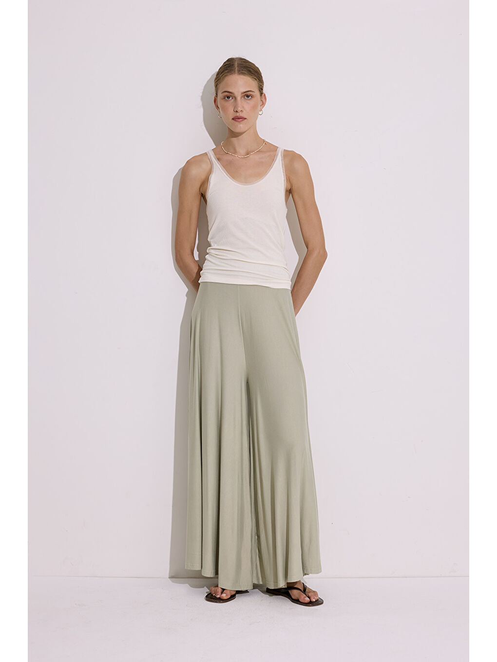 Dökümlü Rahat Pantolon Pastel Yeşil