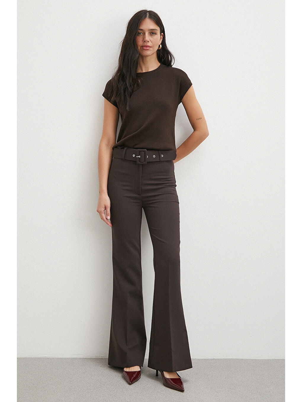 Karışık Kemerli İspanyol Paça Pantolon Kahve-1