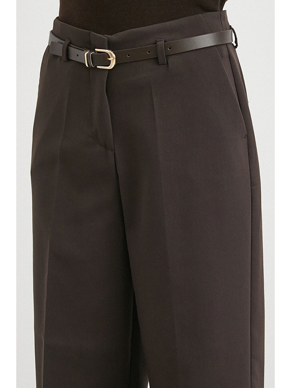 Karışık Yüksek Bel Paça Detaylı Kemerli Pantolon Kahve-4