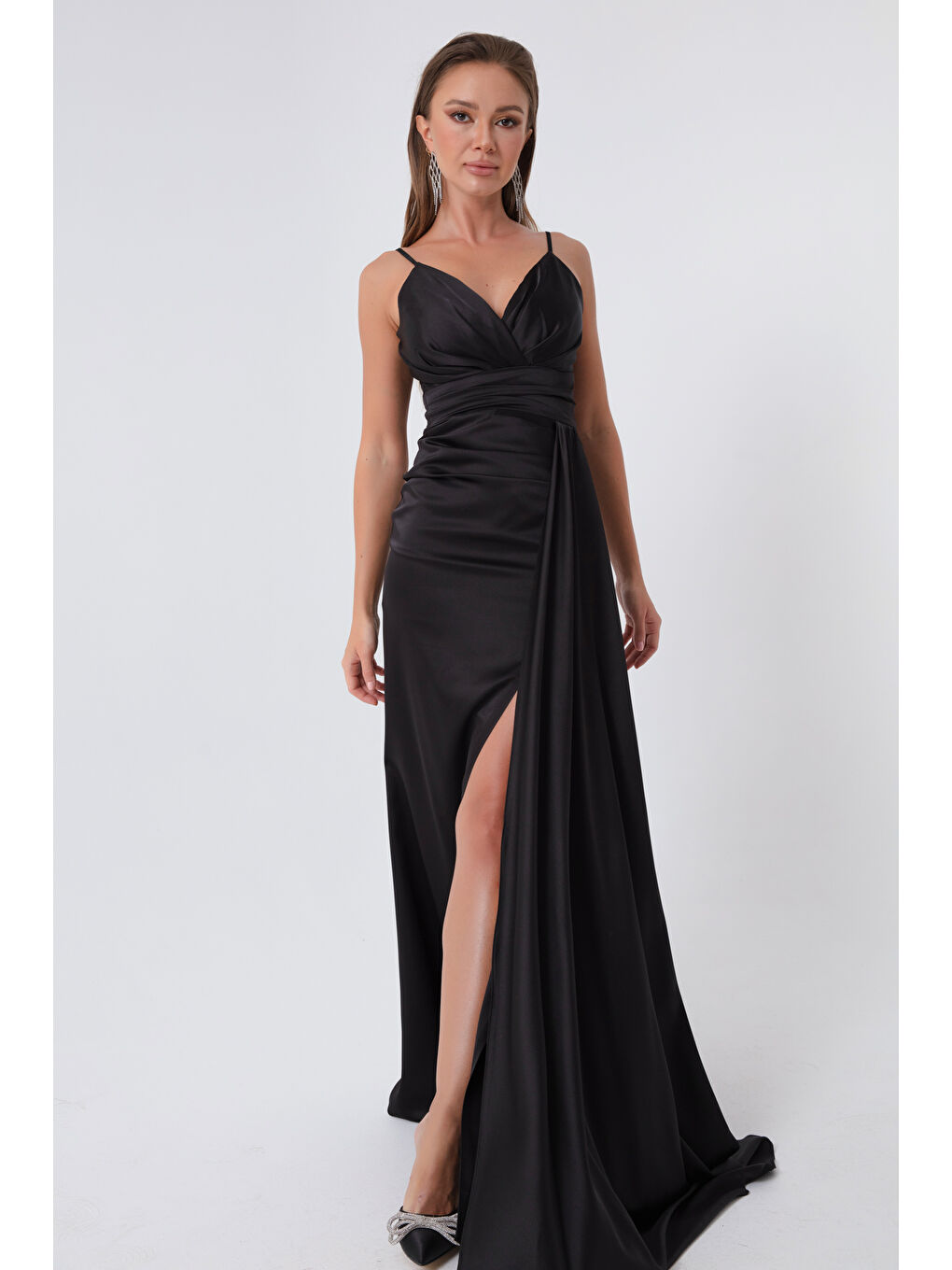 Kadın Siyah Askılı Uzun Saten Abiye Elbise & Mezuniyet Elbisesi-2