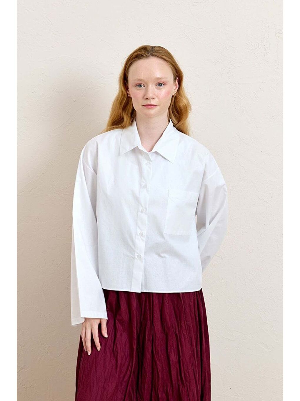 Beyaz Tek Cepli Crop Gömlek