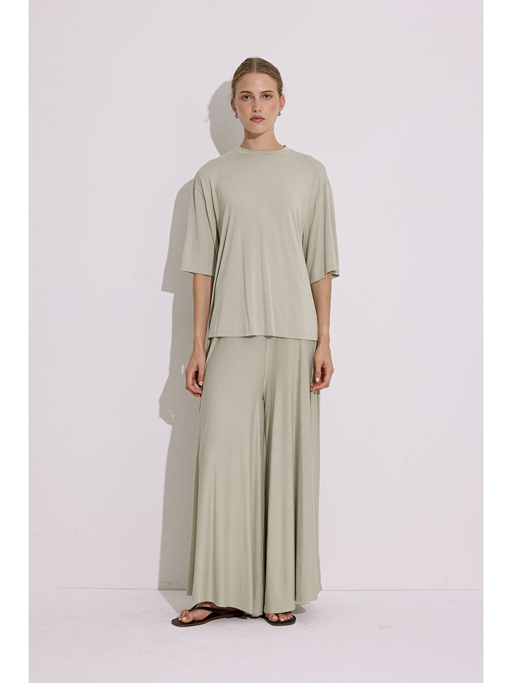 Dökümlü Kısa Kollu Bluz Pastel Yeşil-4