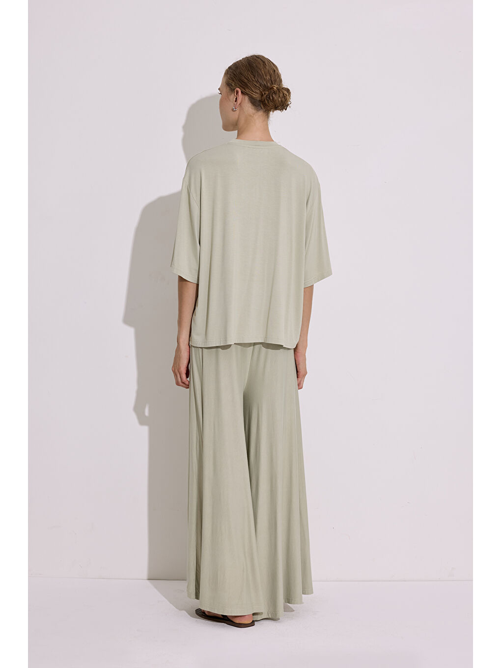 Dökümlü Kısa Kollu Bluz Pastel Yeşil-5