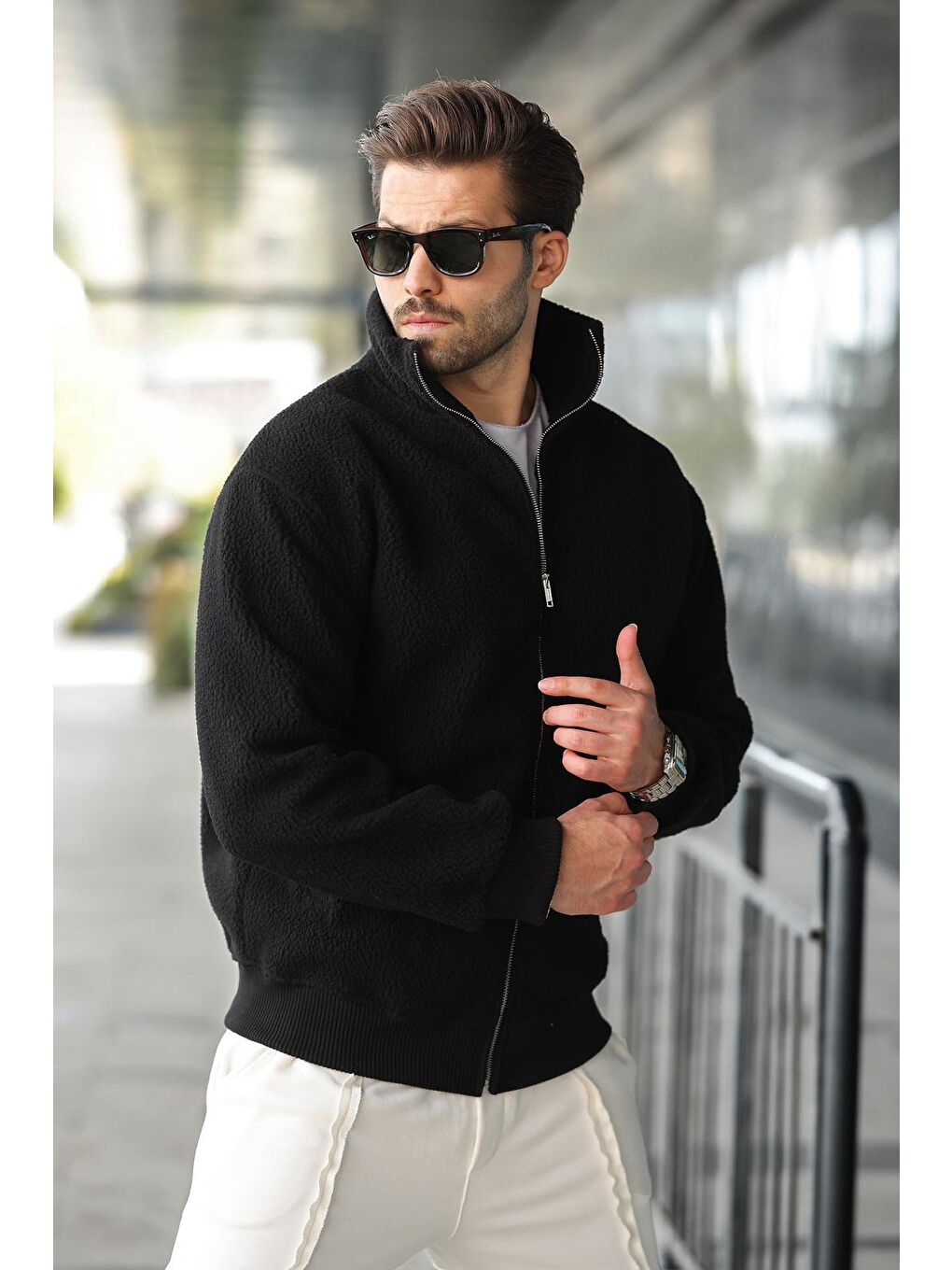 Siyah Fermuarlı Dik Yaka Erkek Polar Hırka E7166-3