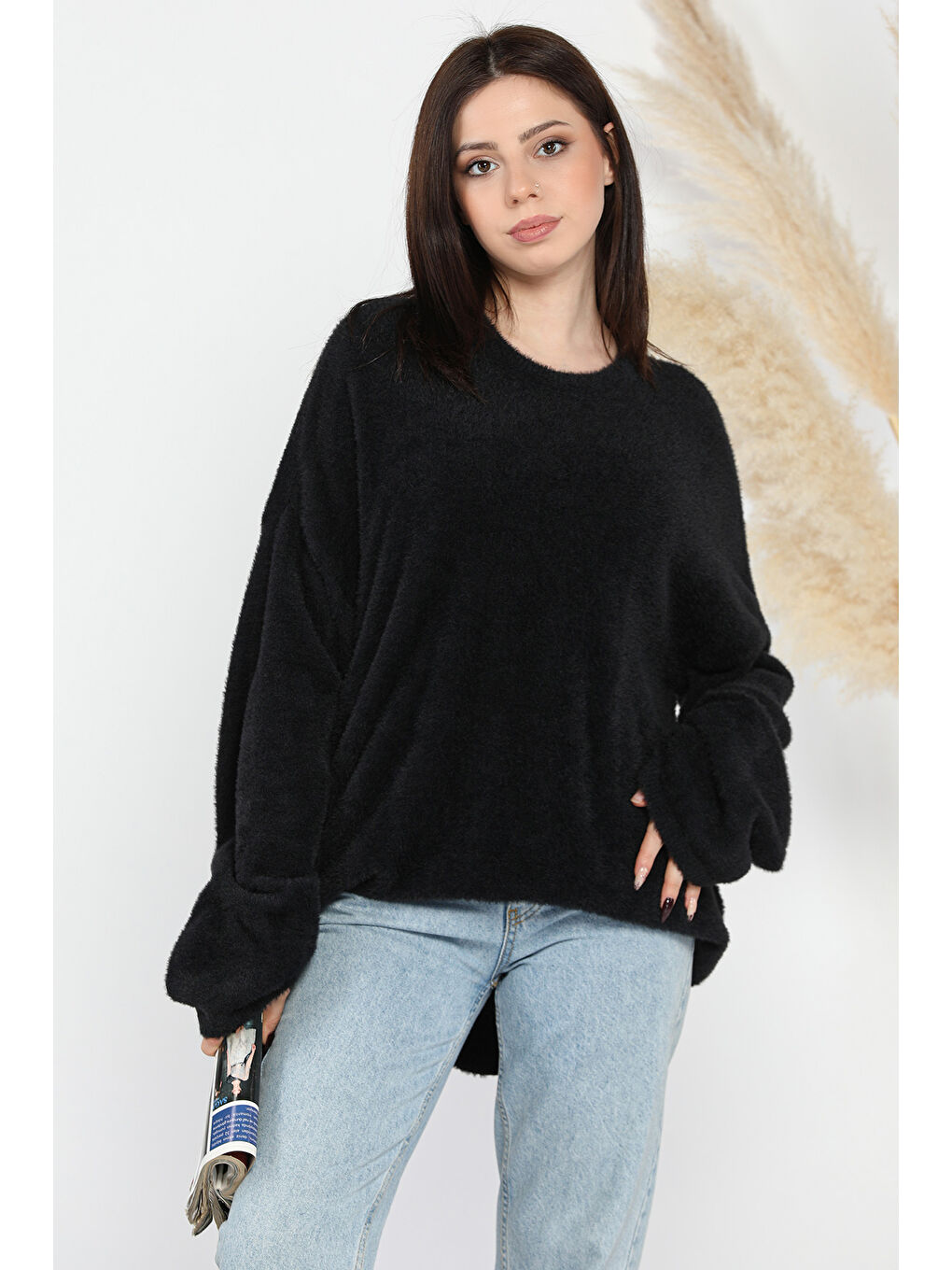 Siyah Bisiklet Yaka Kadın Sakallı Triko Kazak