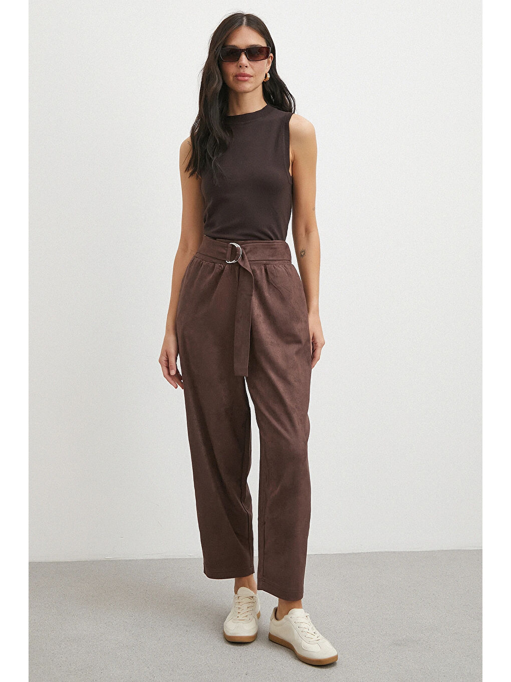 Karışık Beli Büzgülü Kemer Tokalı Pantolon Kahve-2