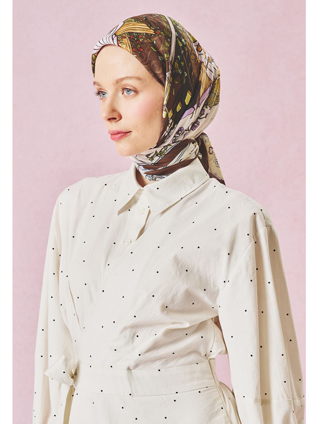 Kahverengi ENCHANTED MELODY DESEN FLOŞ VİSKON EŞARP COFFEE CREAM-1