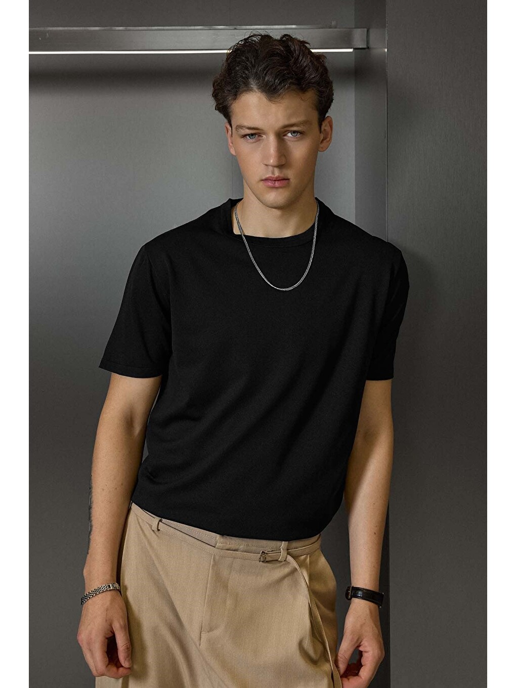 Erkek Slim Fit Triko Bisiklet Yaka Basic T-shirt Siyah-2