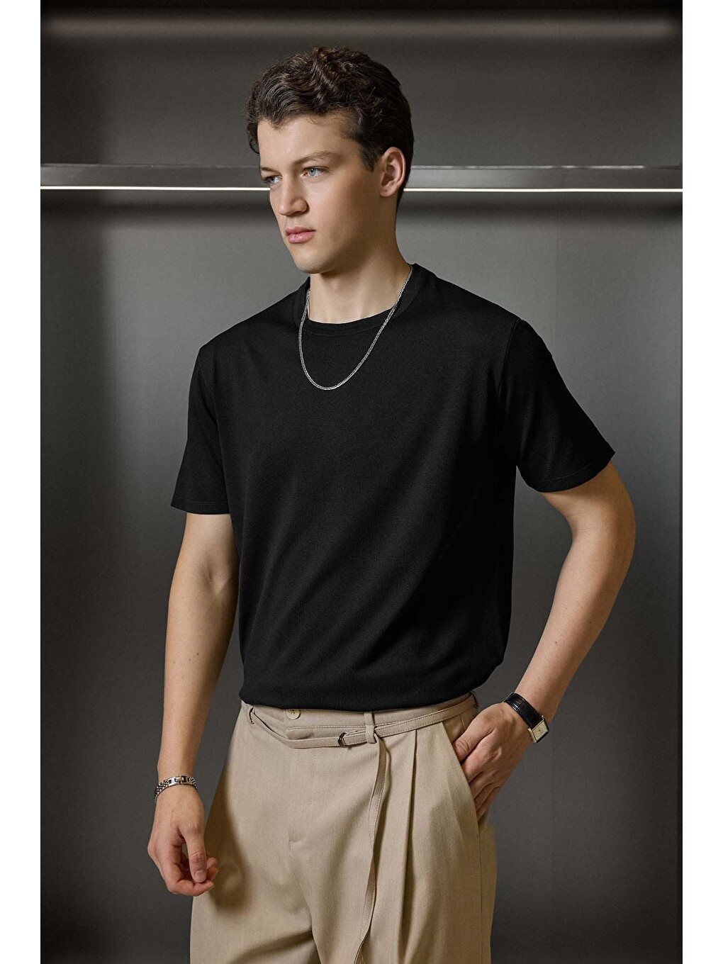 Erkek Slim Fit Triko Bisiklet Yaka Basic T-shirt Siyah-3