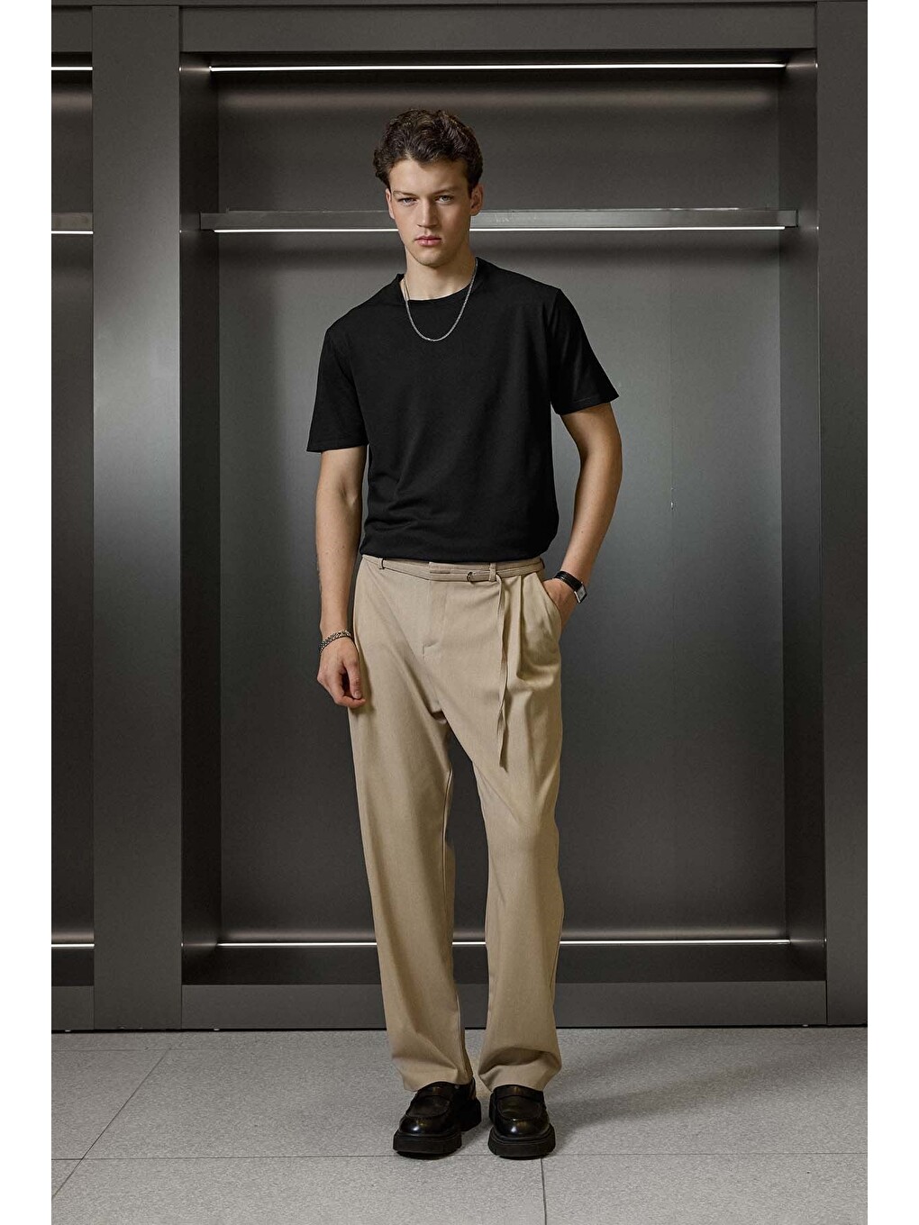 Erkek Slim Fit Triko Bisiklet Yaka Basic T-shirt Siyah-4