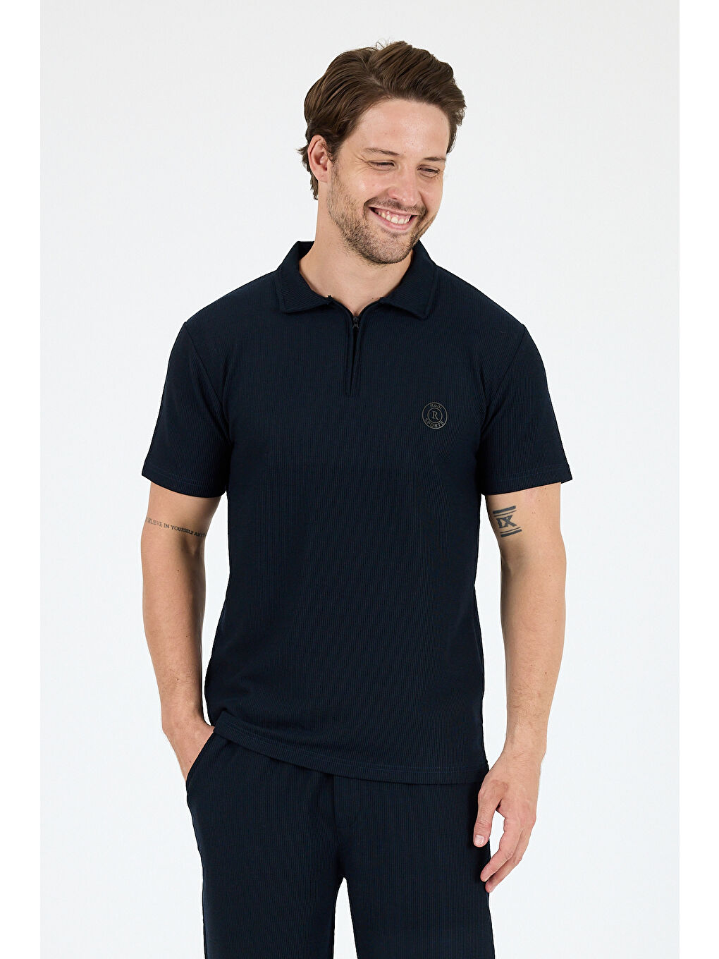 Lacivert Erkek Kapris Polo Yaka Kısa Kollu Tişört – Rahat Kalıp, Nefes Alan Kumaş Erkek Tişört 7918-2