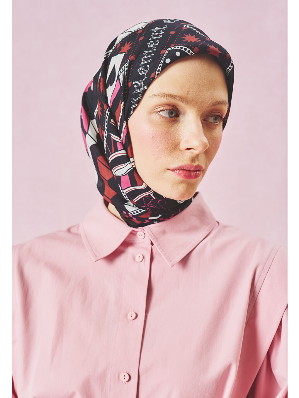 Siyah LITTLE LOVE DREAM DESEN FLOŞ VİSKON EŞARP BLACK SWAN-2