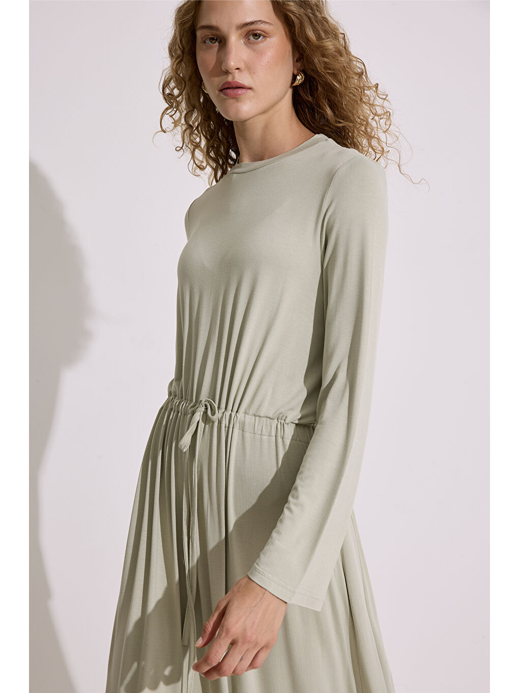 Dökümlü Uzun Kol Elbise Pastel Yeşil-1