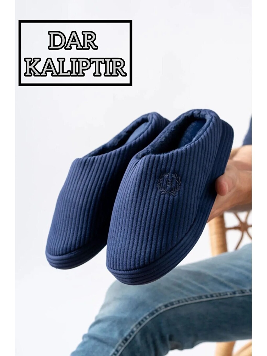 Lacivert Unisex Nakışlı Kadife Ev Terliği-2