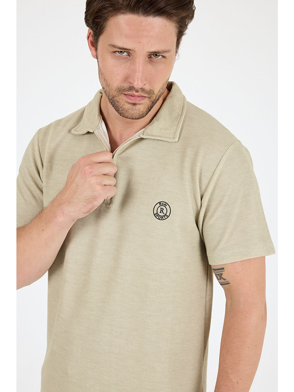 Bej Erkek Kapris Polo Yaka Kısa Kollu Tişört – Rahat Kalıp, Nefes Alan Kumaş Erkek Tişört 7918-3