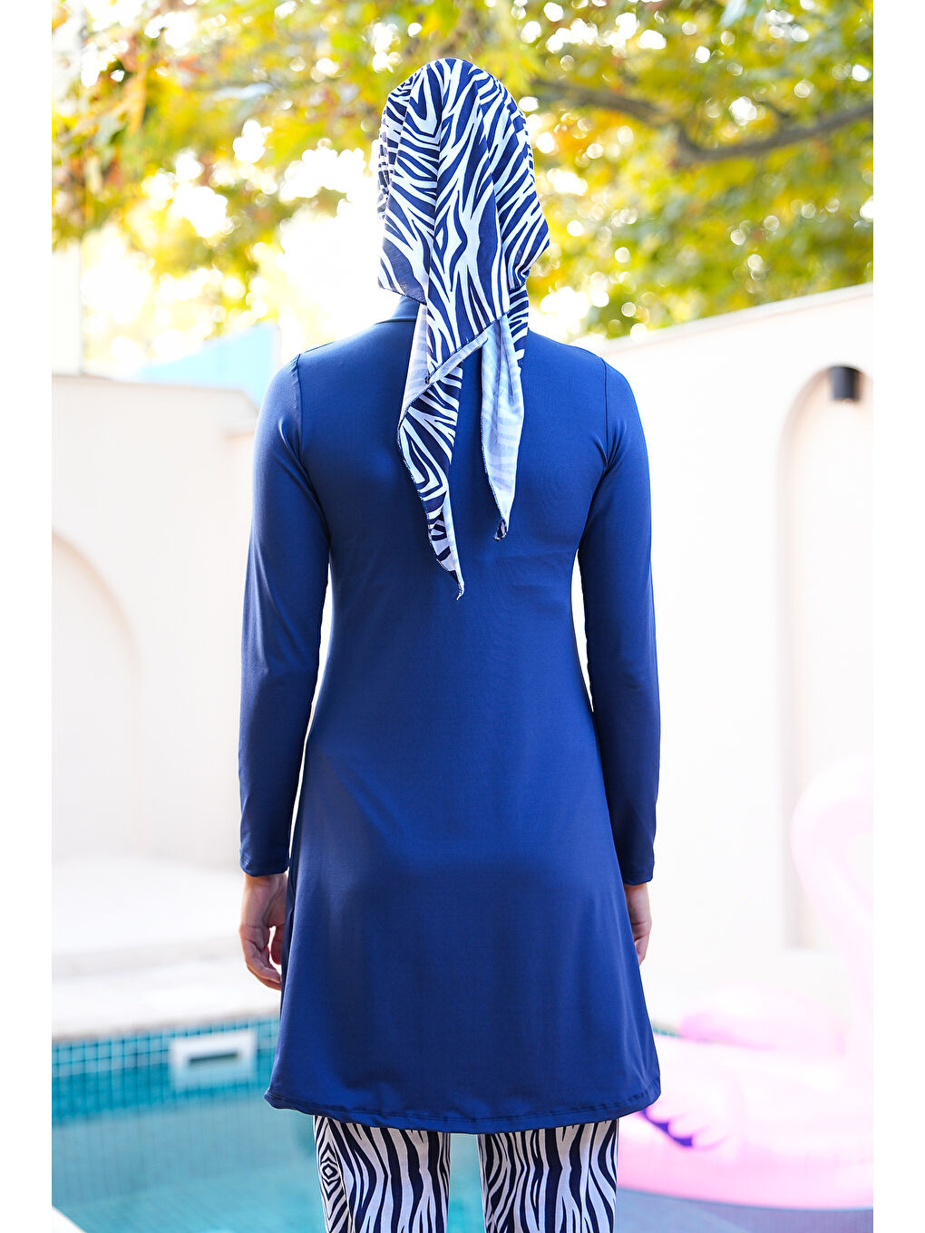 Lacivert Zebra Desenli Bolpaça Fularlı Kapalı Tesettür Mayo 3770-4