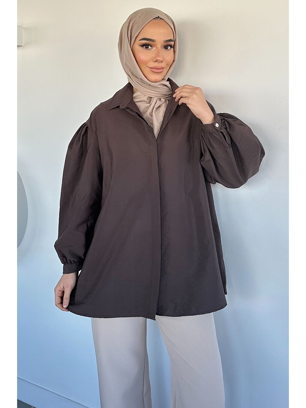 Kahverengi Balon Kol Bel Bağlamalı Gömlek Tunik-2