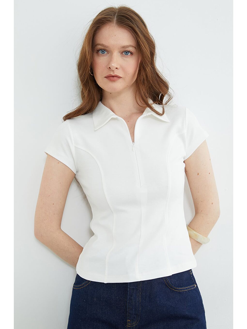 Beyaz Basic Yarım Fermuarlı Polo Yaka Slim Fit Tişört