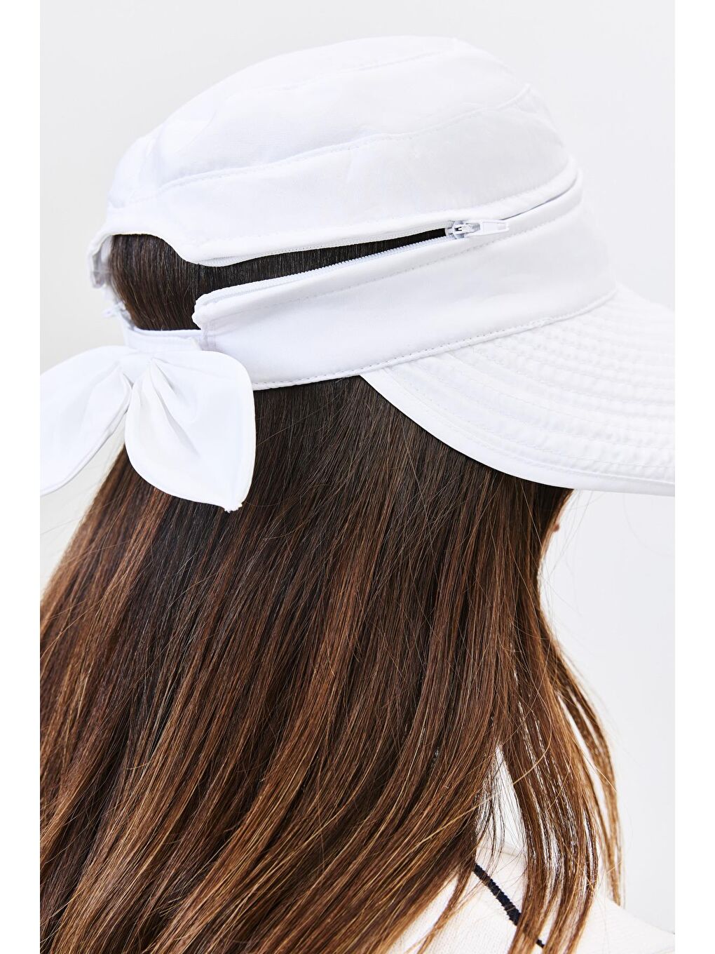 Mikro Kumaş Fermuarlı Ayarlanabilir Sporcu Koşu Ve Tenis Şapkası Y25730-30 Beyaz-1