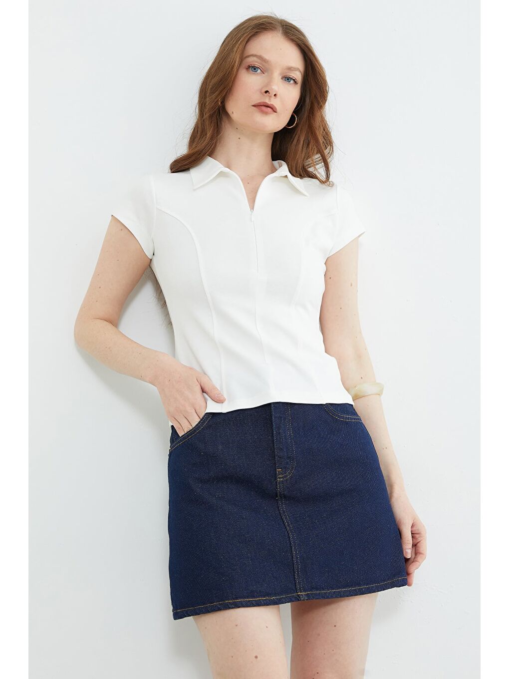 Beyaz Basic Yarım Fermuarlı Polo Yaka Slim Fit Tişört-2