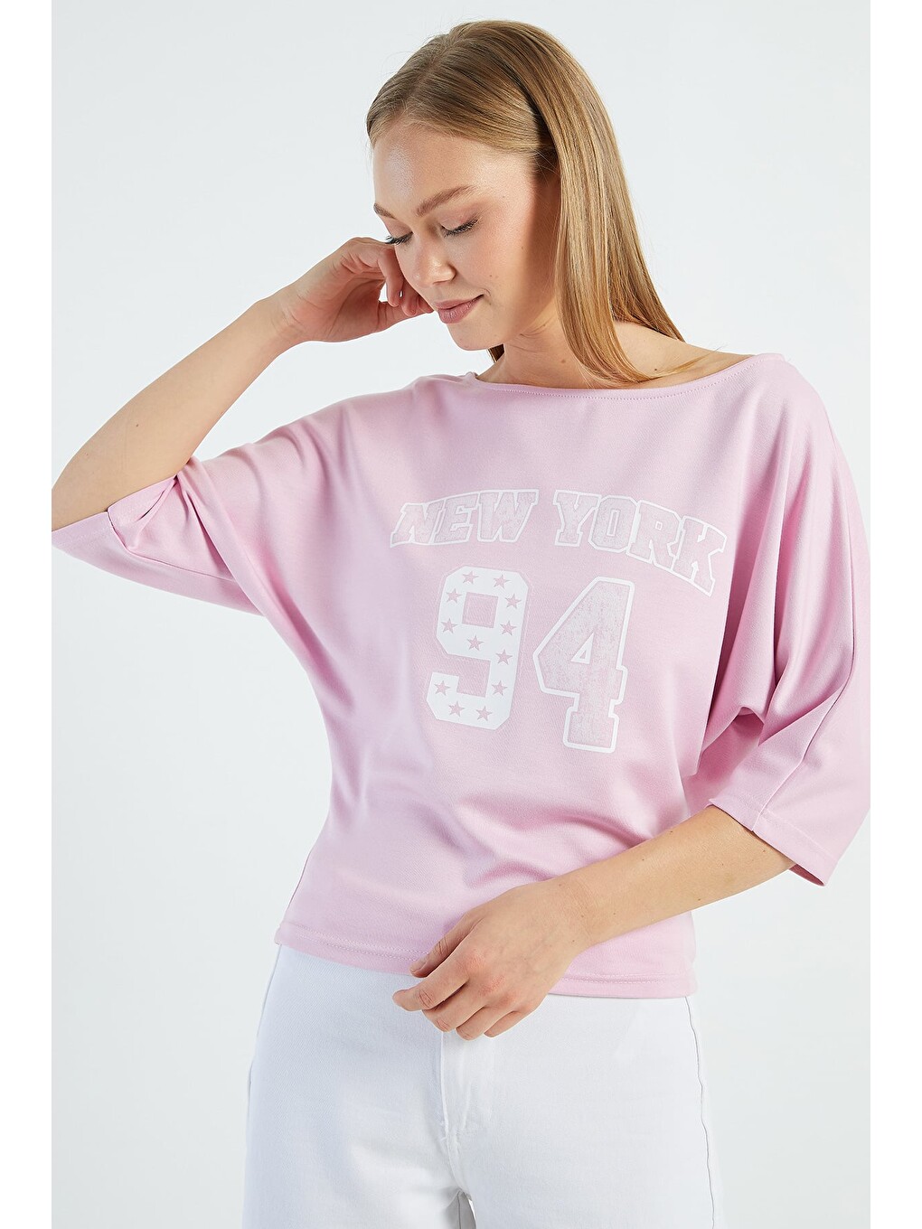 Pembe New York Baskılı Yarasa Kol Bluz