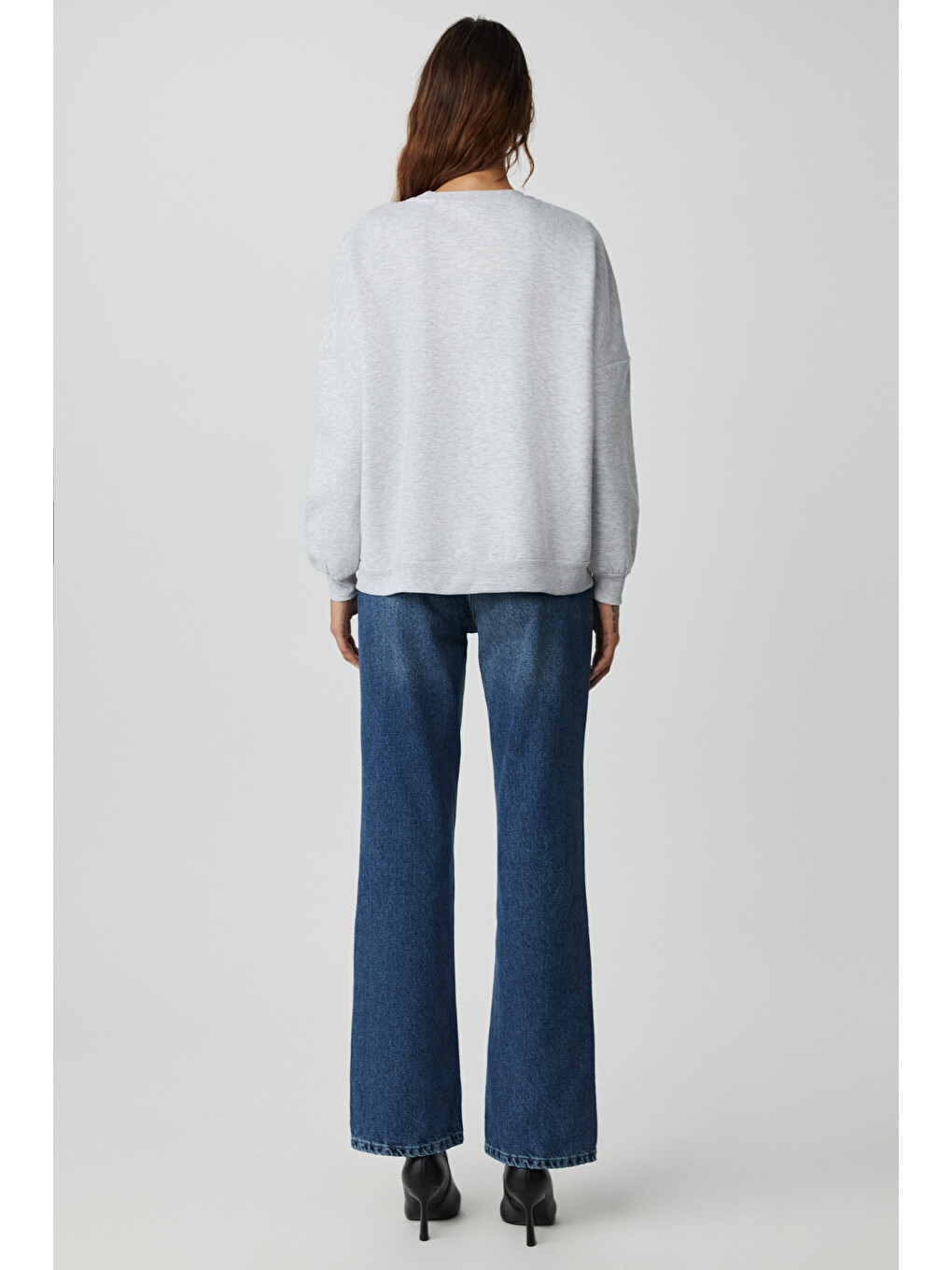 Jordın Kadın Uzun Kollu Yuvarlak Yaka Önü Aplike Nakışlı Düşük Omuz Oversize Gri Melanj Sweatshirt-4