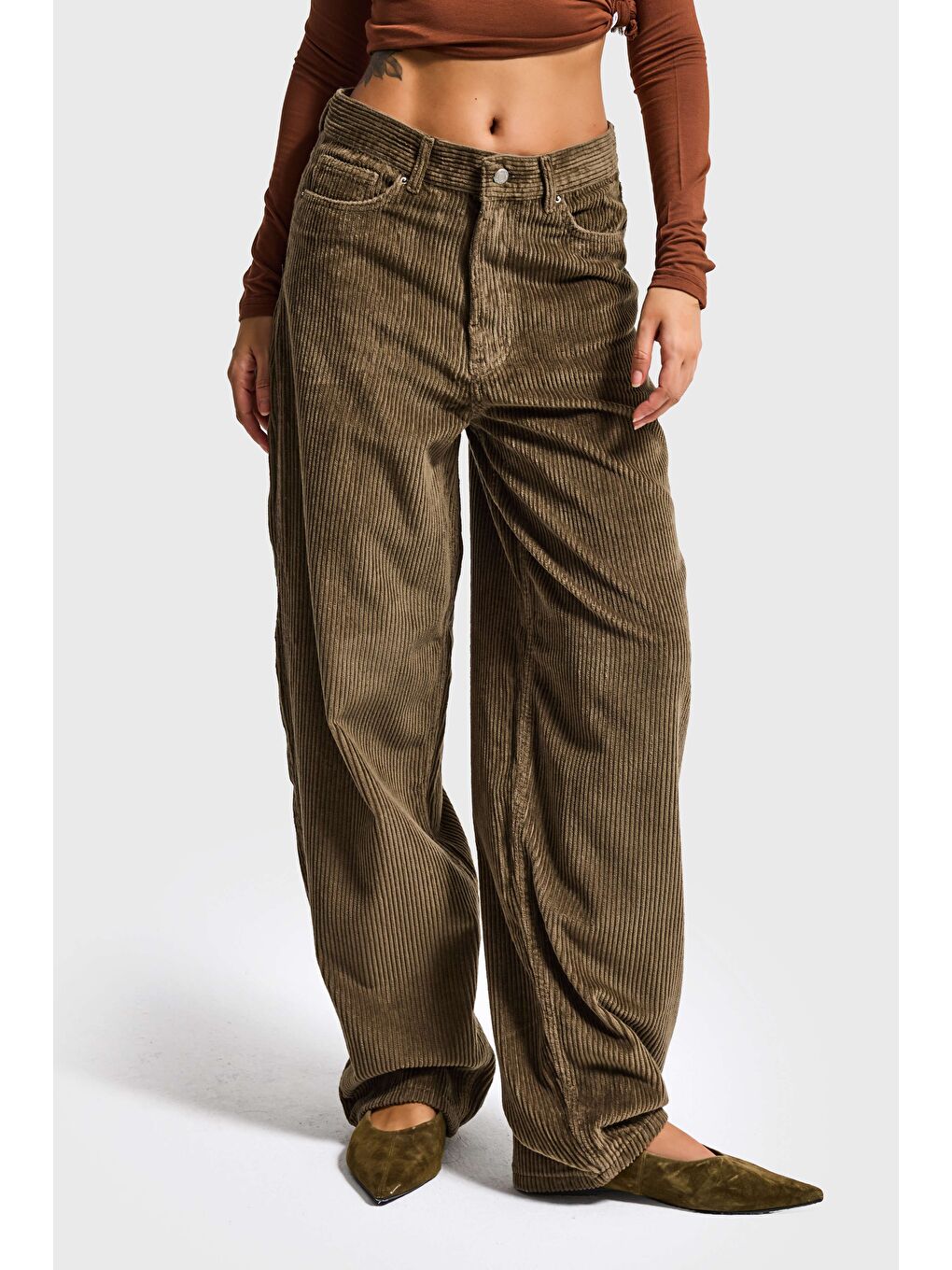 Kadın Haki Renk Cindy 26w5-82 Skater Fit Bol Kesim Kalın Fitilli Velvet Kadife Kumaş Pantolon-2